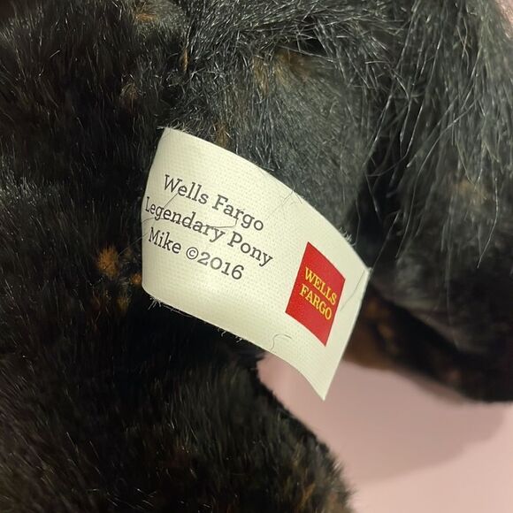 Wells Fargo Black/Brown Pony Mike Plush 18” long Excellent Condition Never Used - Picture 9 of 10